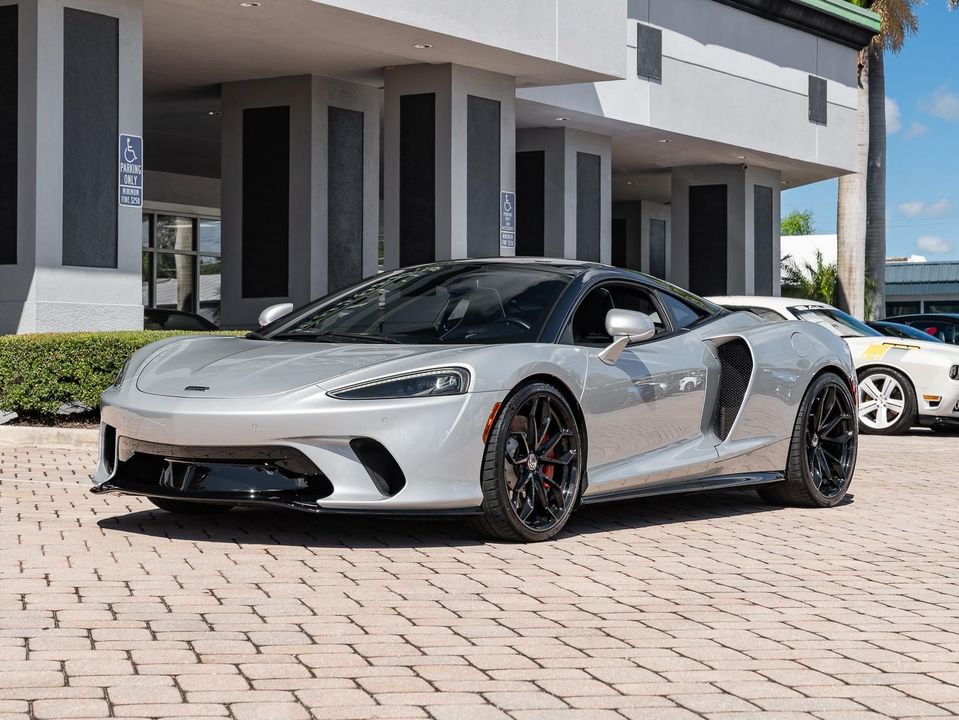 2021 McLaren GT