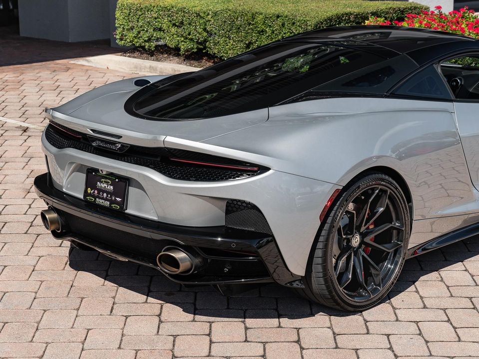 2021 McLaren GT