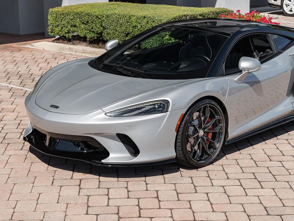 2021 McLaren GT