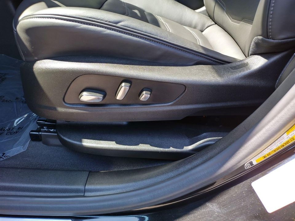 2025 Cadillac XT6