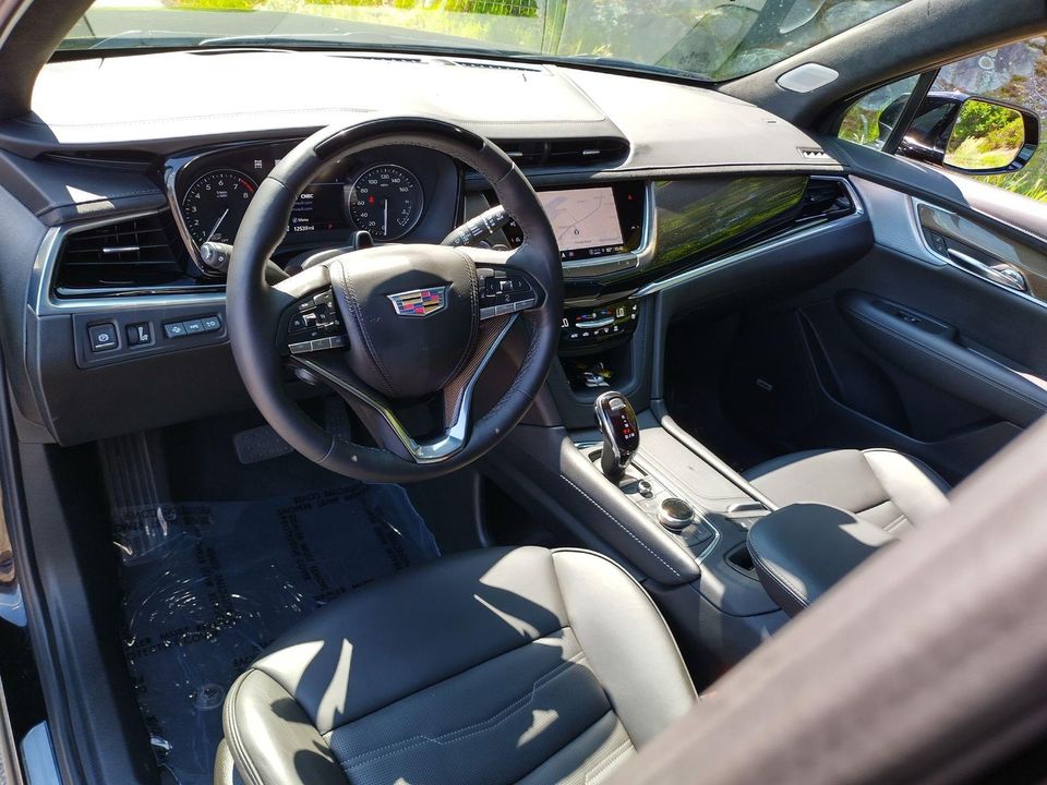 2025 Cadillac XT6