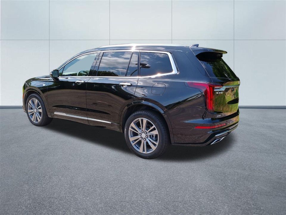 2025 Cadillac XT6