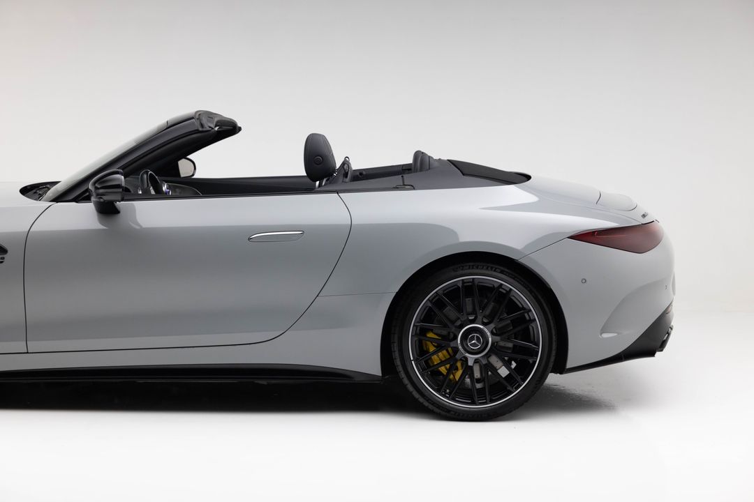 2022 Mercedes-Benz AMG SL 63