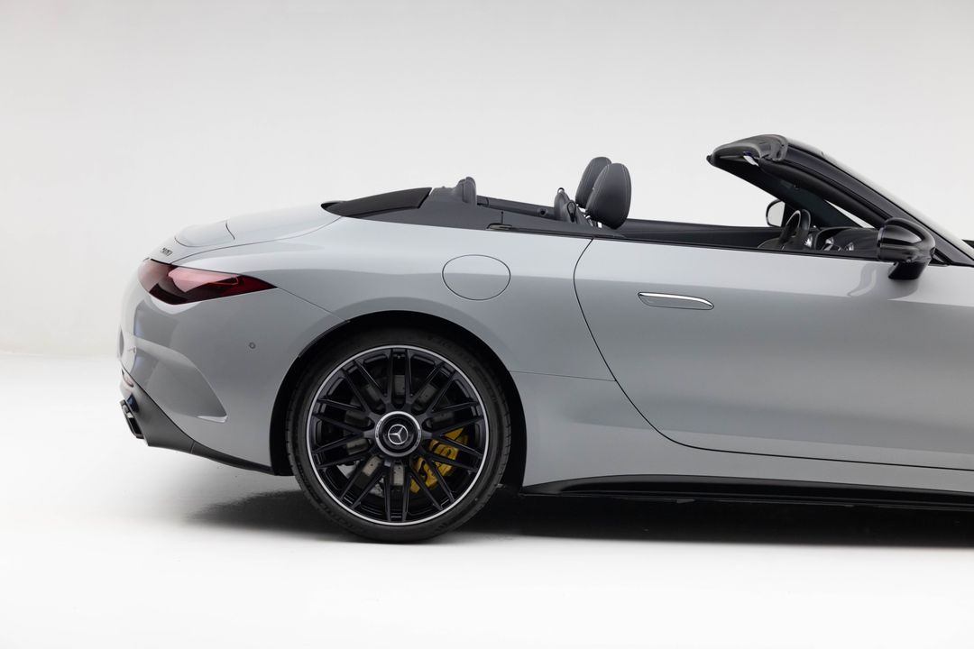 2022 Mercedes-Benz AMG SL 63