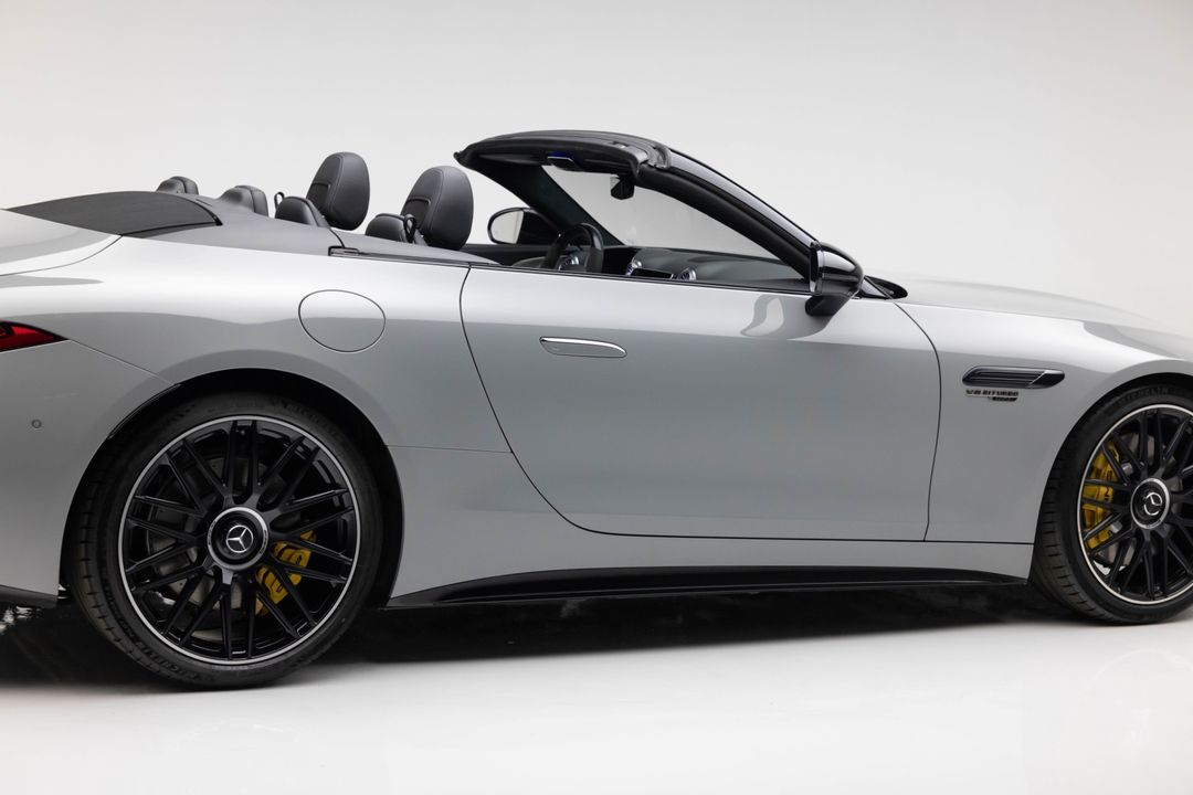 2022 Mercedes-Benz AMG SL 63