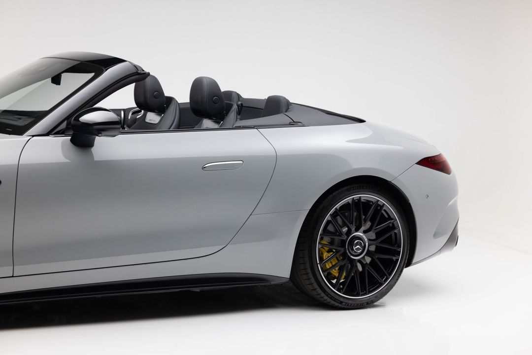 2022 Mercedes-Benz AMG SL 63