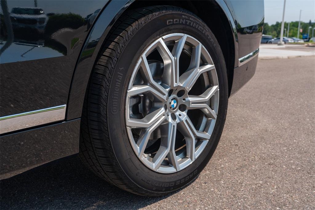 2025 BMW X7