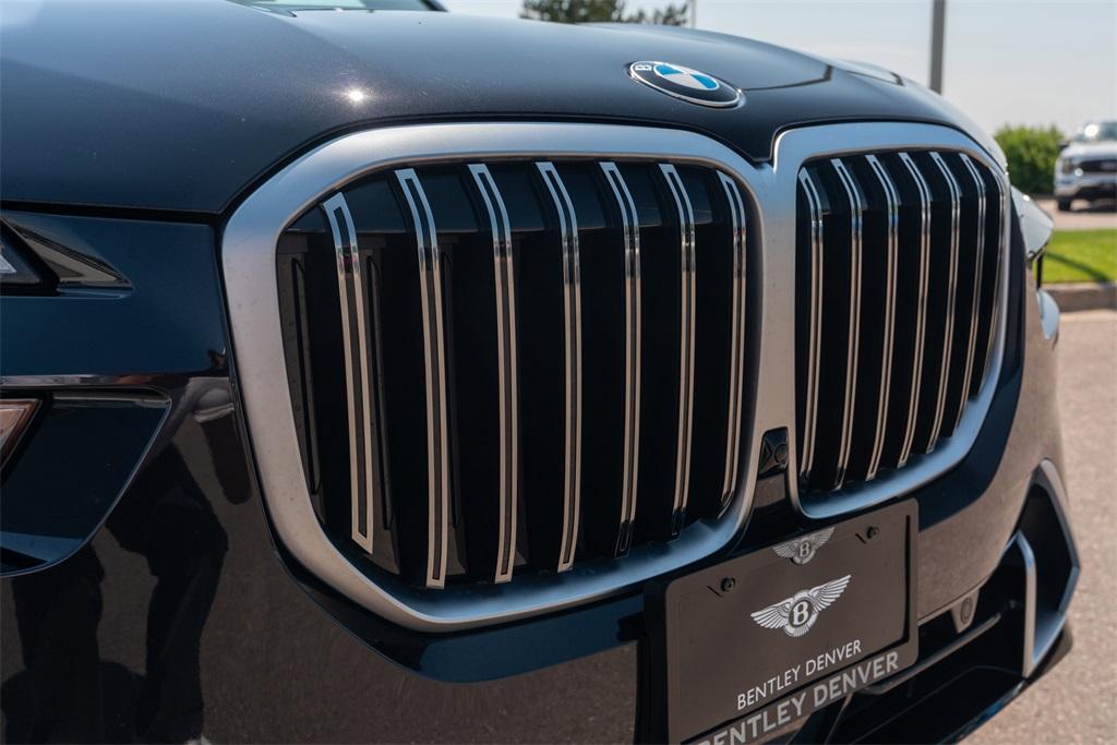 2025 BMW X7