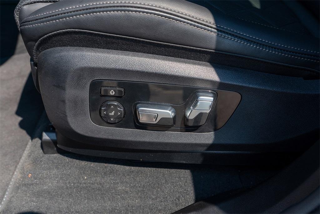 2025 BMW X7