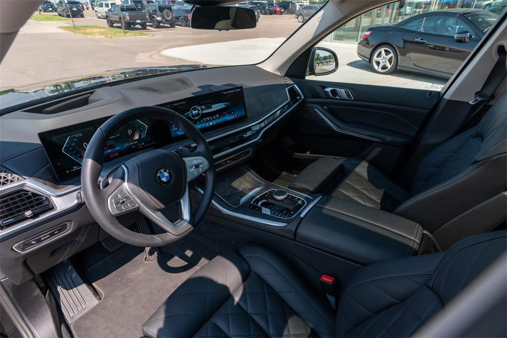 2025 BMW X7