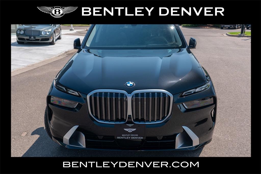 2025 BMW X7
