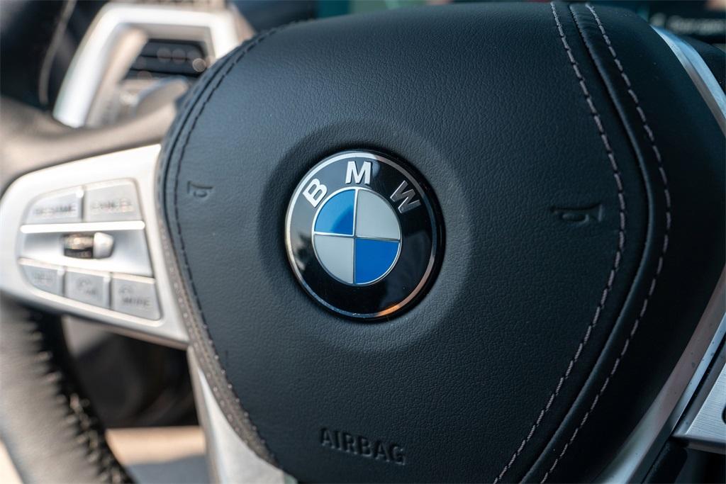 2025 BMW X7