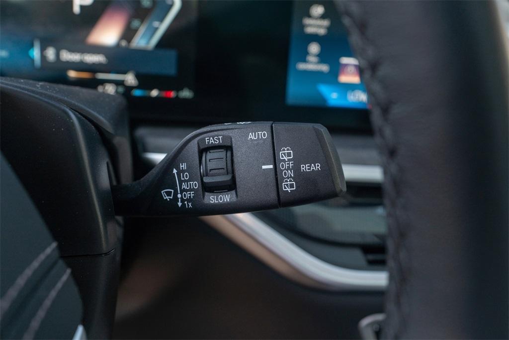 2025 BMW X7
