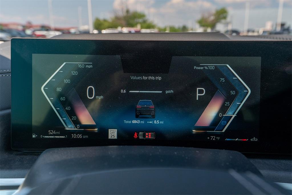 2025 BMW X7