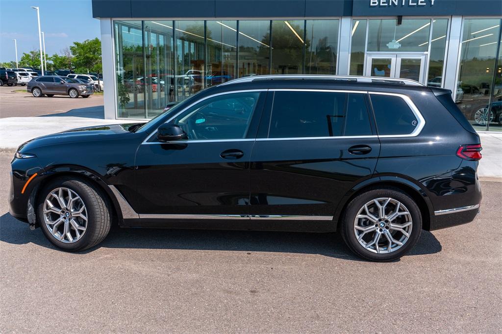 2025 BMW X7