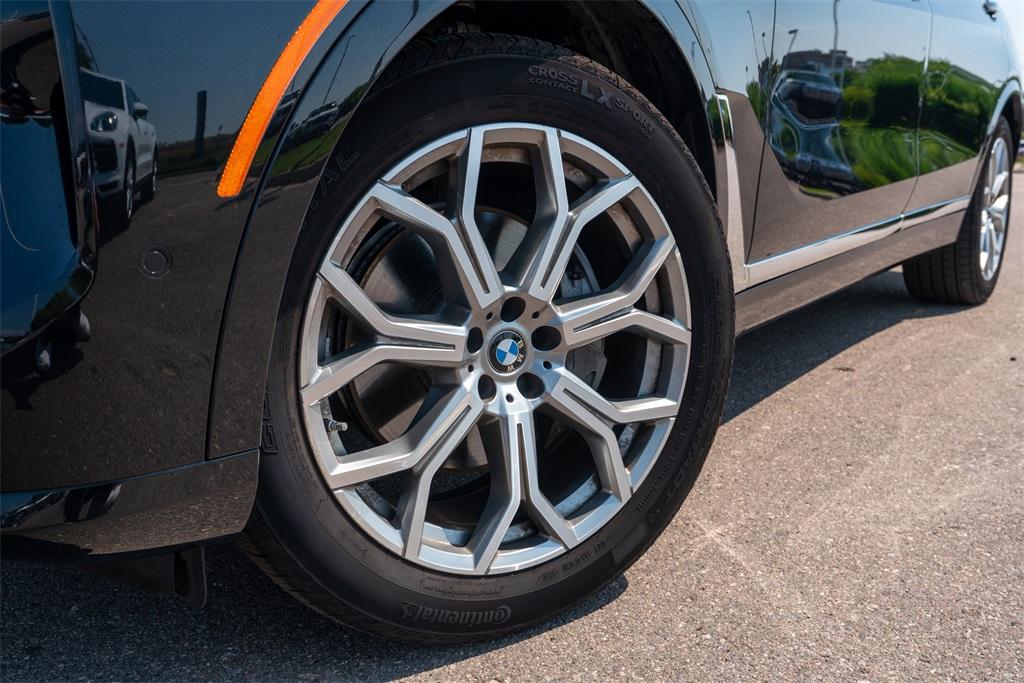 2025 BMW X7