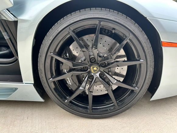 2013 Lamborghini Aventador