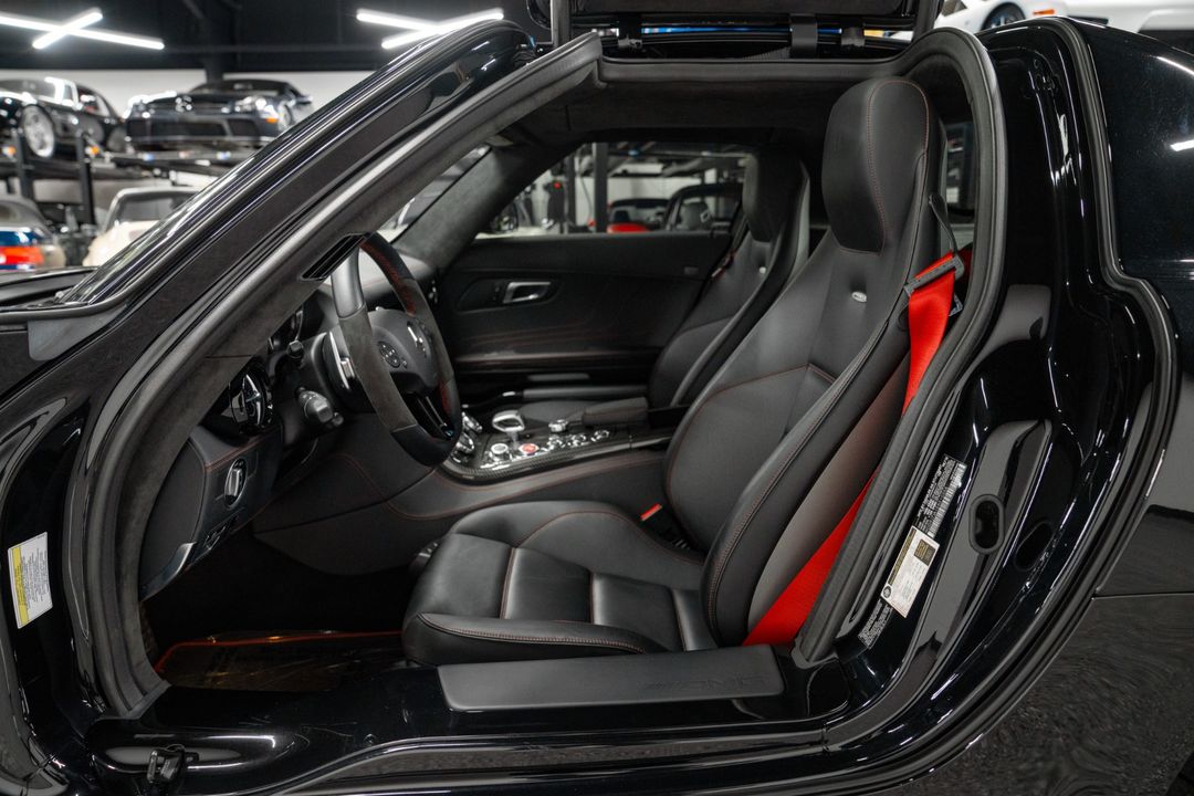 2014 Mercedes-Benz SLS AMG