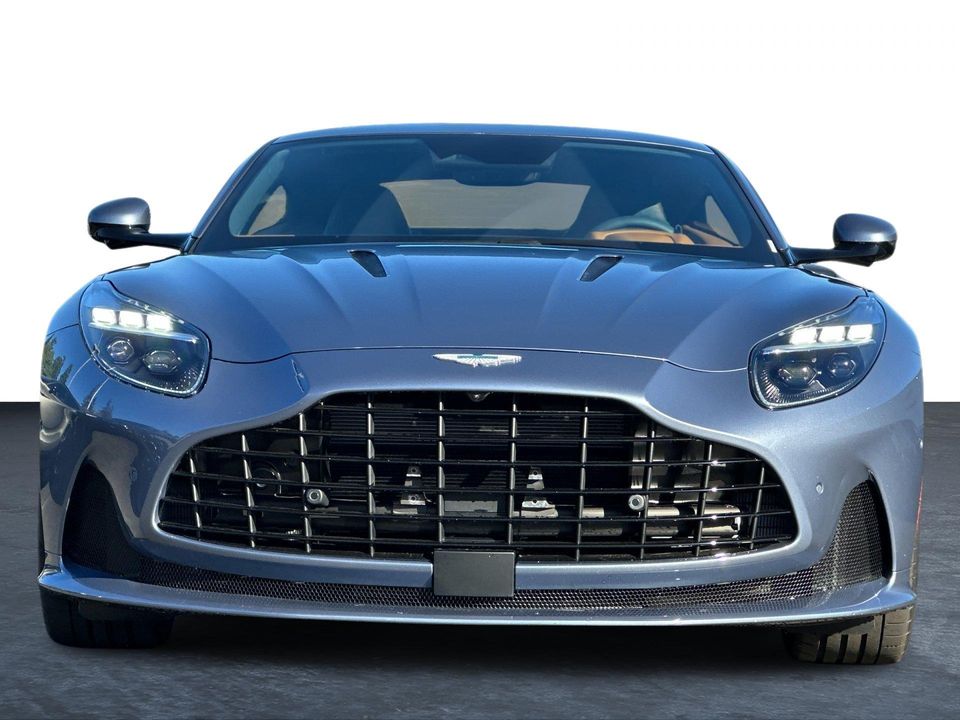 2025 Aston Martin DB12
