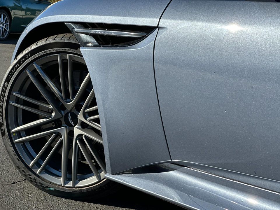 2025 Aston Martin DB12