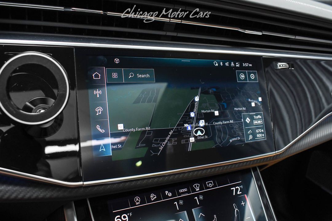 2025 Audi RS Q8 Performance