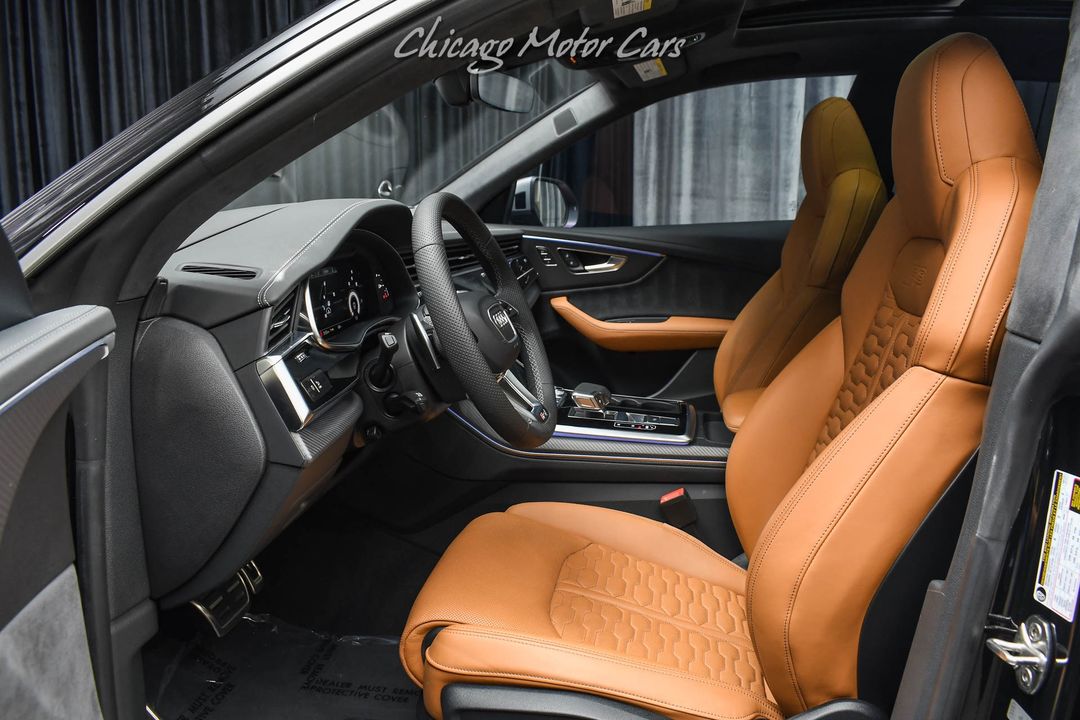 2025 Audi RS Q8 Performance