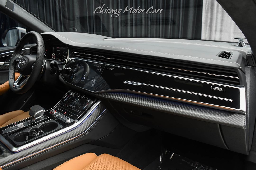 2025 Audi RS Q8 Performance