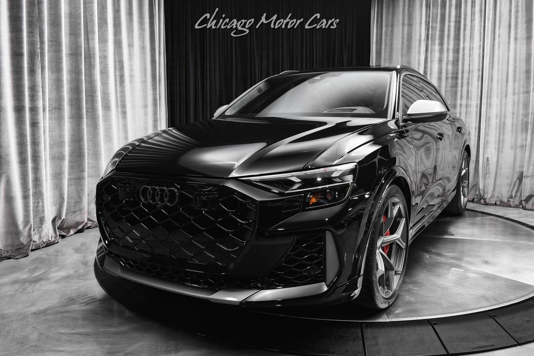 2025 Audi RS Q8 Performance