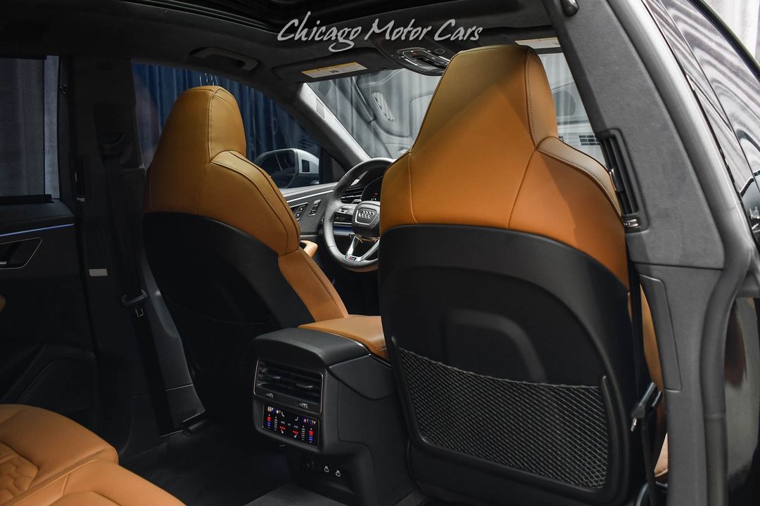 2025 Audi RS Q8 Performance