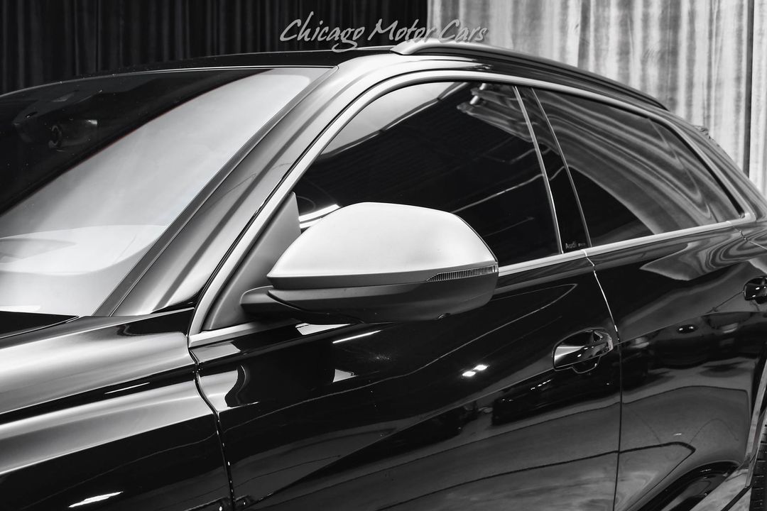 2025 Audi RS Q8 Performance