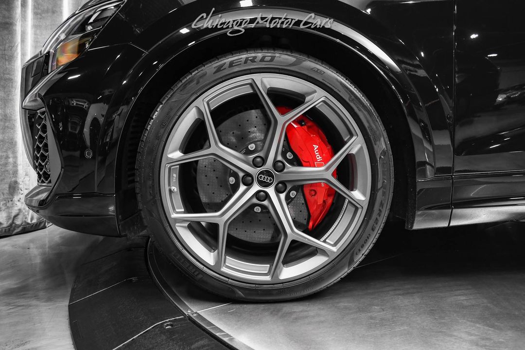 2025 Audi RS Q8 Performance