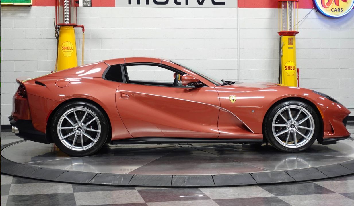 2022 Ferrari 812 GTS