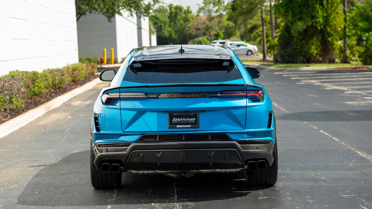 2023 Lamborghini Urus