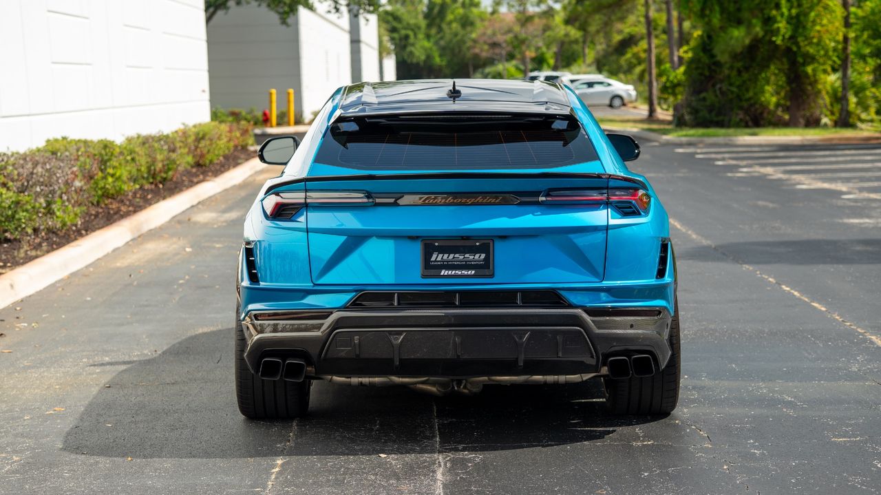 2023 Lamborghini Urus