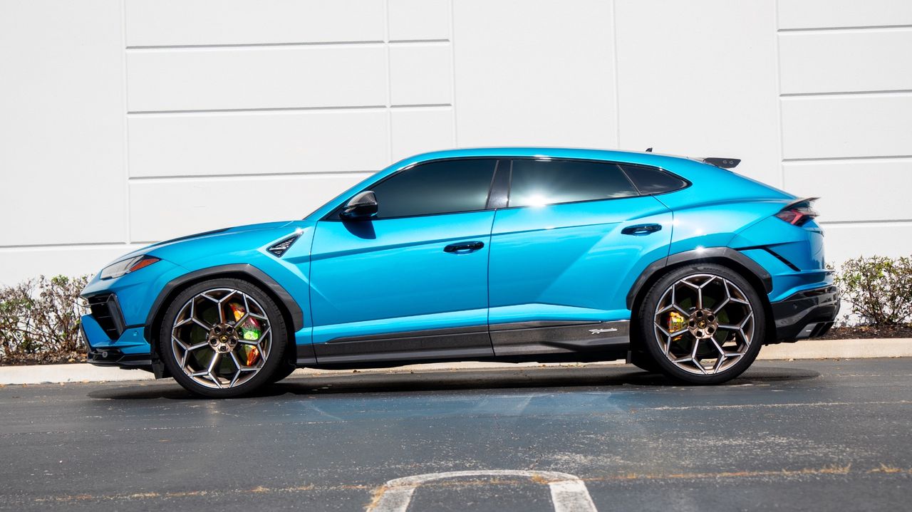 2023 Lamborghini Urus