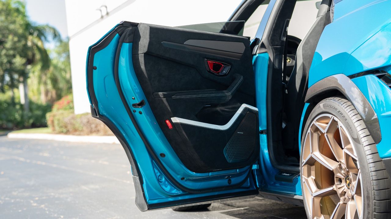 2023 Lamborghini Urus