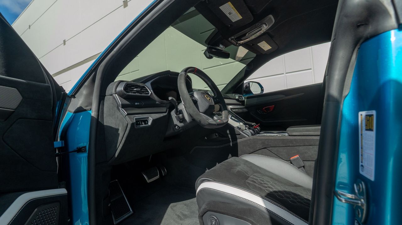 2023 Lamborghini Urus