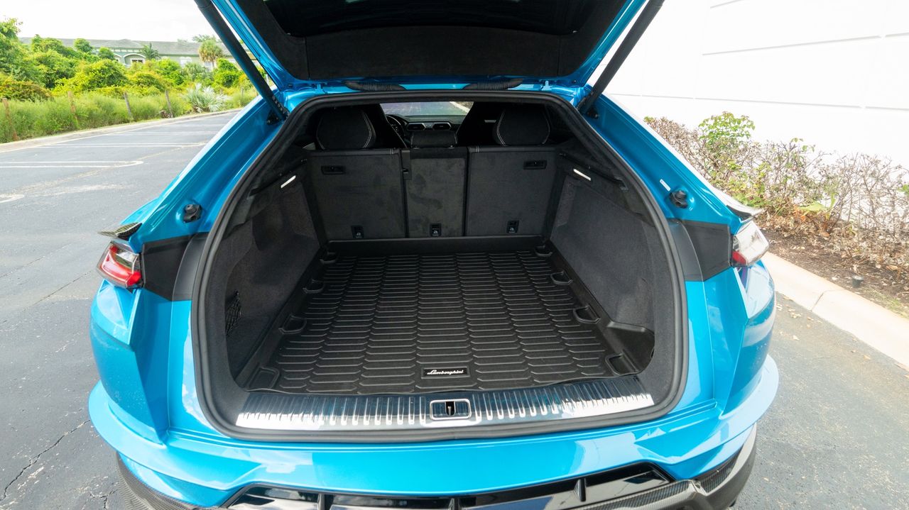 2023 Lamborghini Urus