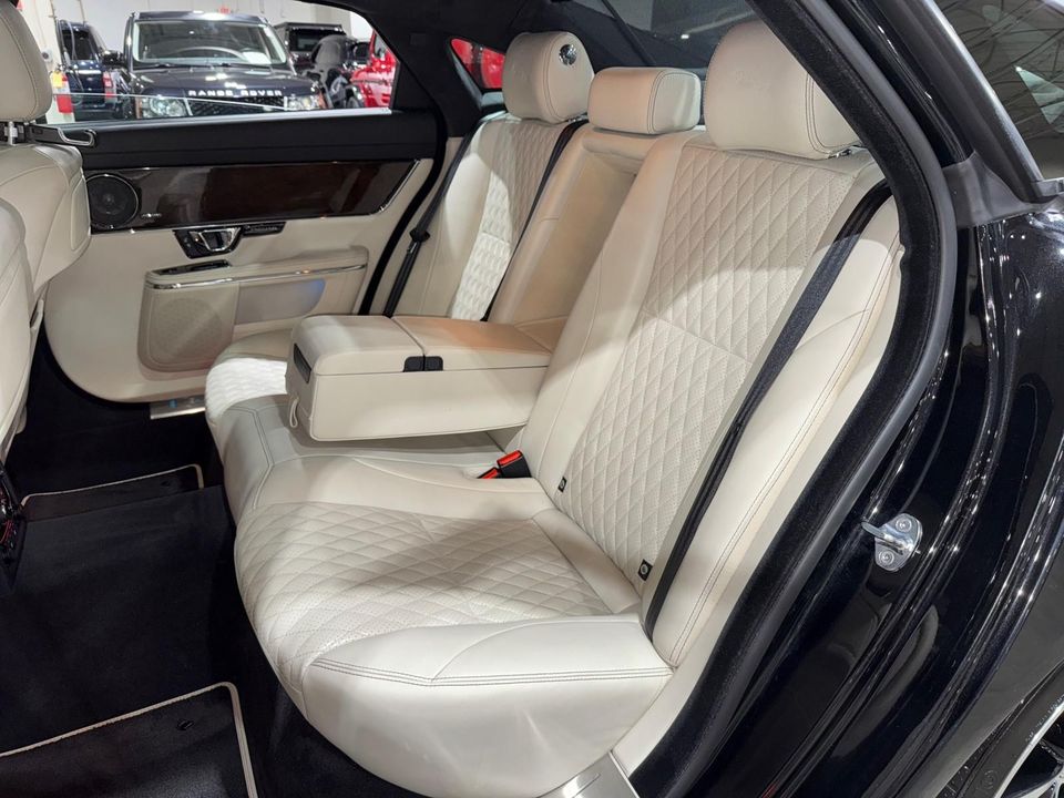 2019 Jaguar XJ