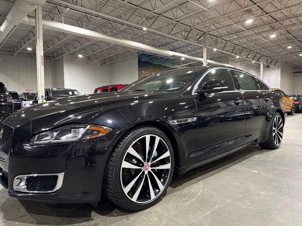 2019 Jaguar XJ