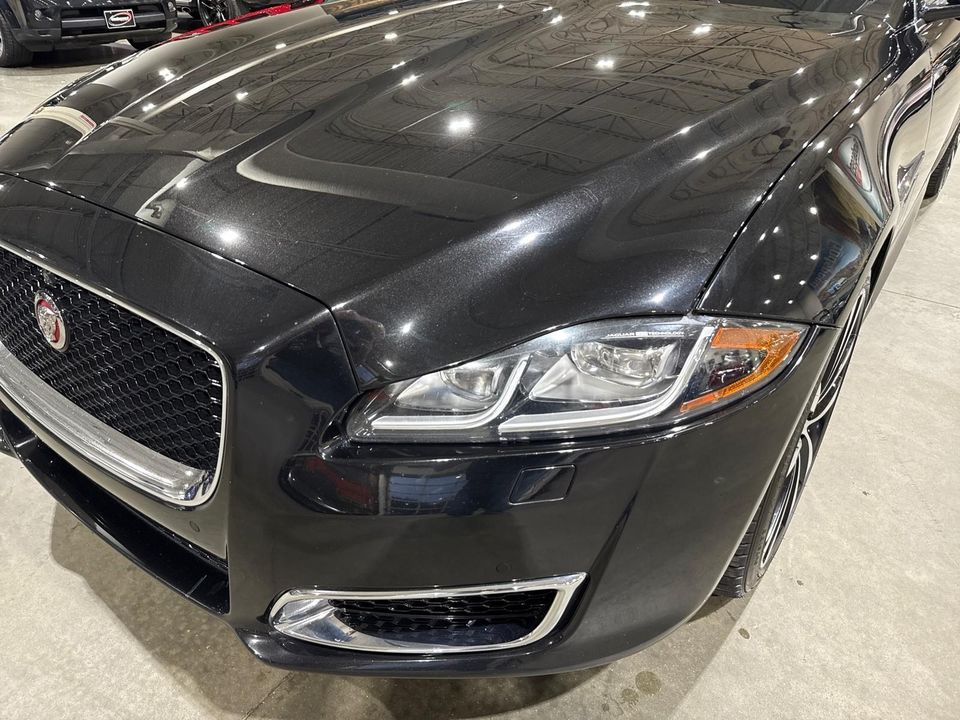 2019 Jaguar XJ