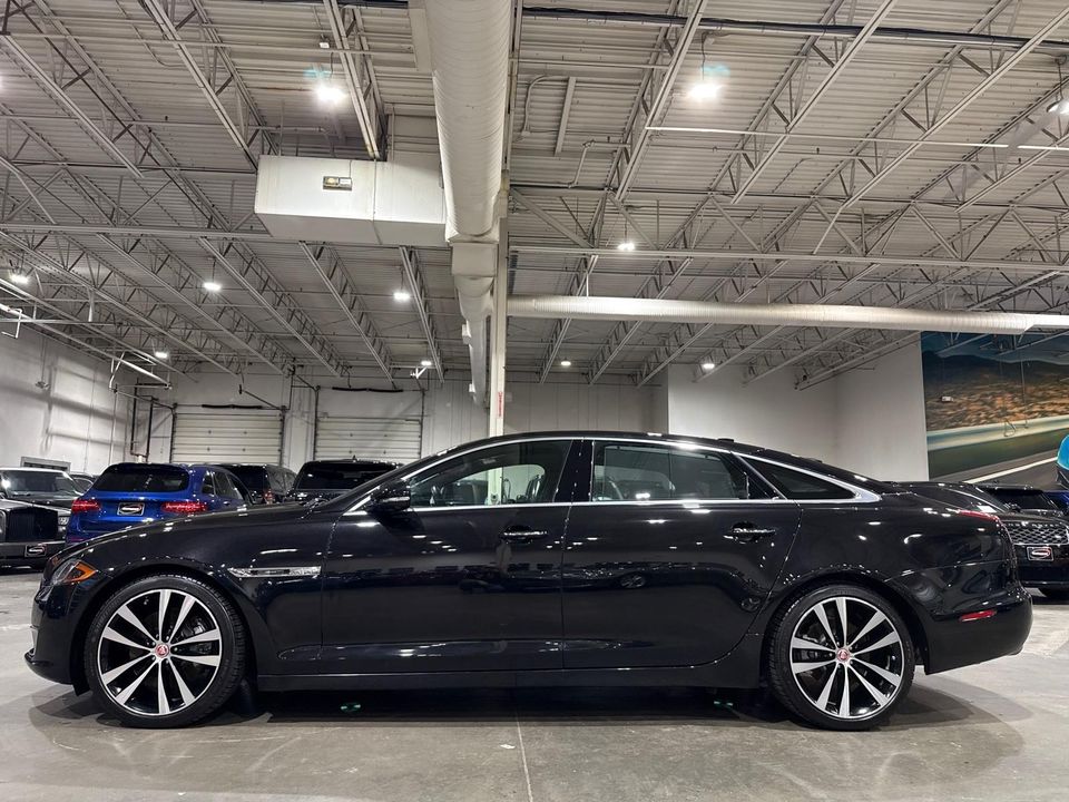 2019 Jaguar XJ