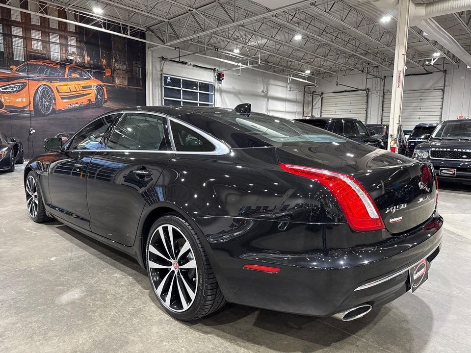 2019 Jaguar XJ
