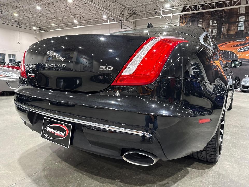 2019 Jaguar XJ