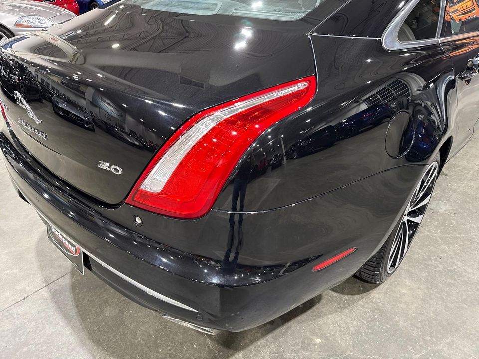 2019 Jaguar XJ