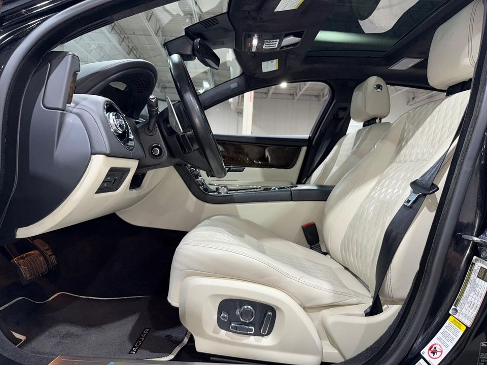 2019 Jaguar XJ
