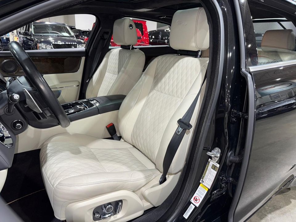 2019 Jaguar XJ
