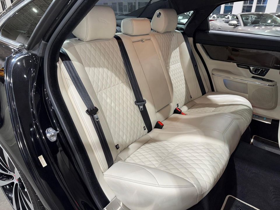2019 Jaguar XJ