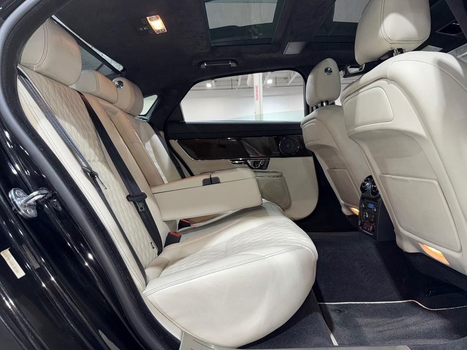 2019 Jaguar XJ