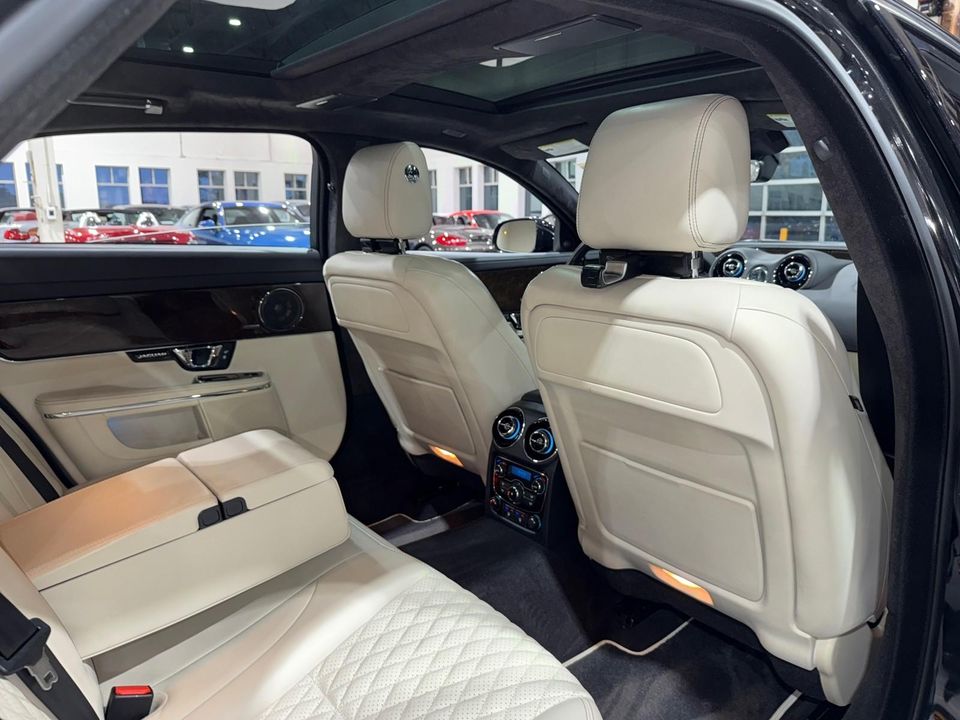 2019 Jaguar XJ